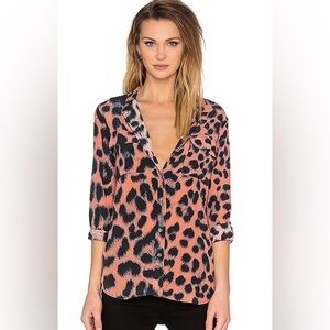 Equipment Slim Signature Leopard Print Blouse in Desert Sand Multi Silk Size:XS